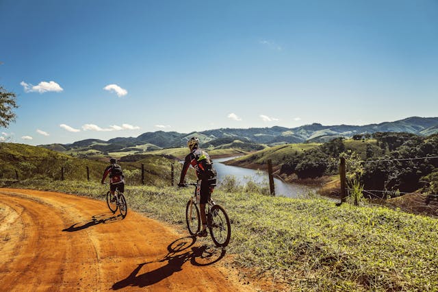 Best Mountain Biking Gear for Beginners